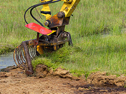 Ernte von angebautem Torfmoos